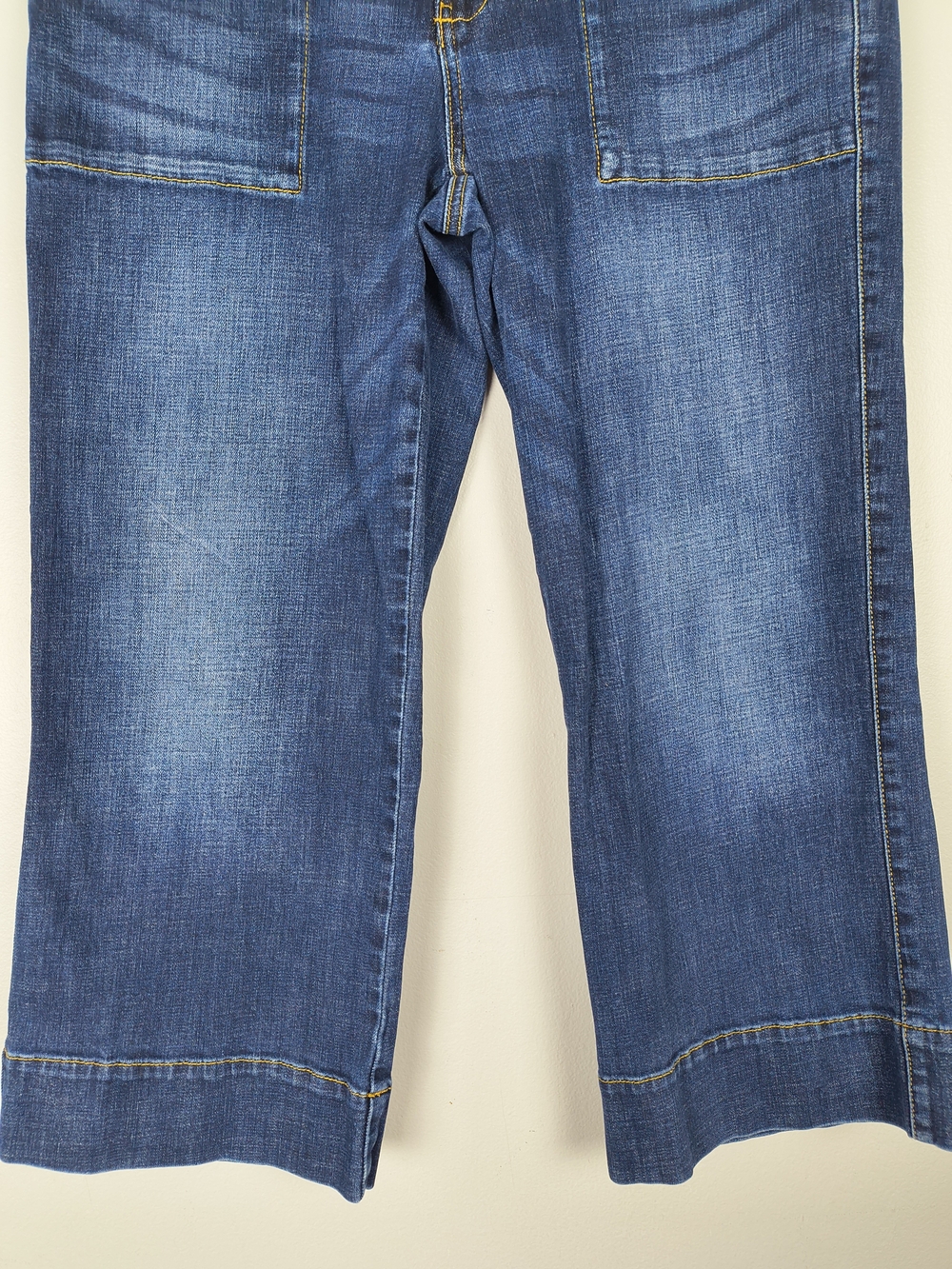 Cabi Lido Crop Jeans Women's 12 Blue Denim Wide Leg Pockets Stretch Mid Rise - Picture 4 of 9